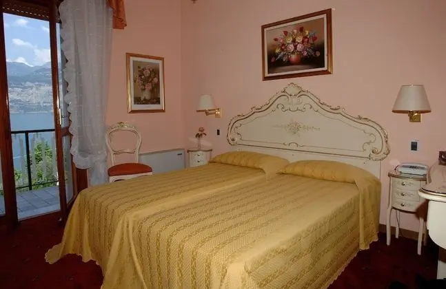 Standard Tek Büyük Yataklı Oda, Göl Manzaralı