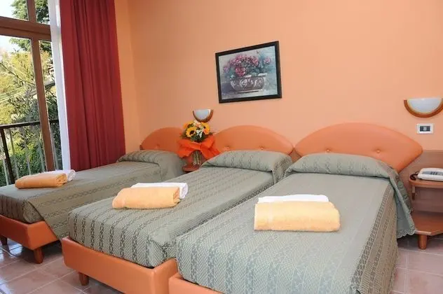 Standard Tek Büyük Yataklı Oda, Göl Manzaralı