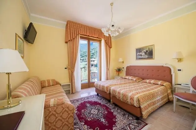 Standard Tek Büyük Yataklı Oda, Göl Manzaralı