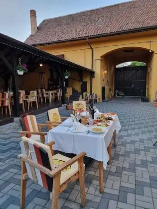 Comfort Tek Büyük veya İki Ayrı Yataklı Oda, Balkon