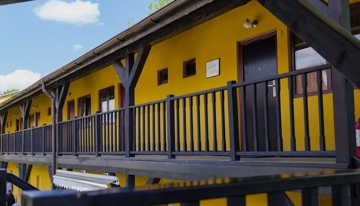 Comfort Tek Büyük veya İki Ayrı Yataklı Oda, Balkon