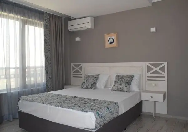 Deluxe Tek Büyük Yataklı Oda, Deniz Manzaralı