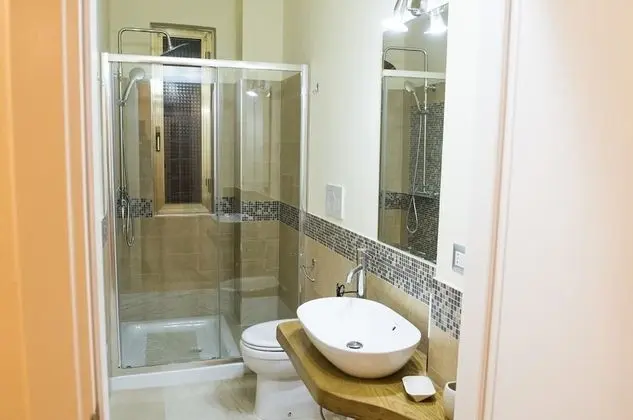 Tek Büyük Yataklı Oda, Özel Banyo (External)