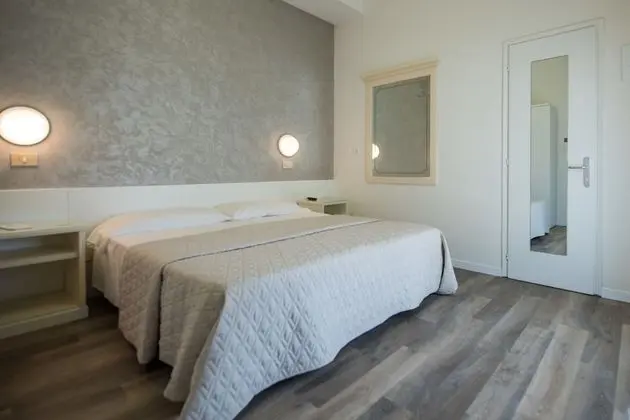 Economy Tek Büyük Yataklı Oda, Balkon