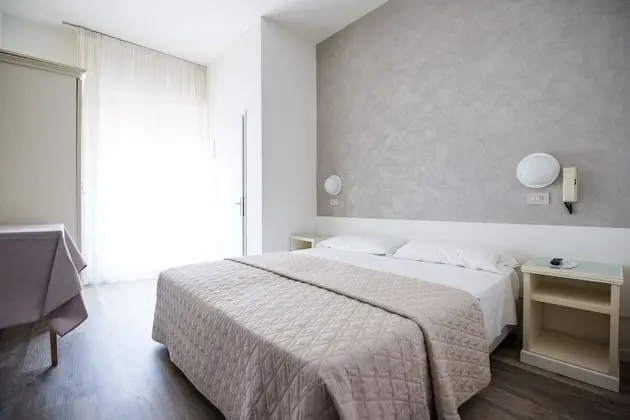 Economy Tek Büyük Yataklı Oda, Balkon