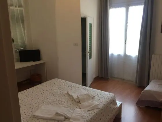 Standard Tek Büyük veya İki Ayrı Yataklı Oda, Balkon