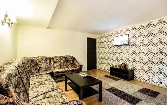 Apart Daire, Sigara İçilmez, Bahçe Manzaralı