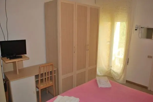 Classic Tek Büyük veya İki Ayrı Yataklı Oda