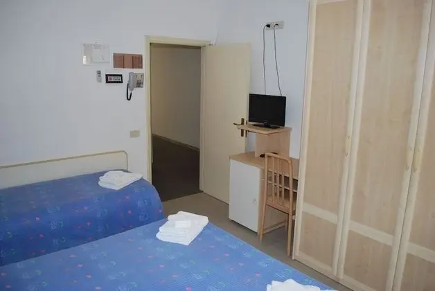 Standard Üç Kişilik Oda