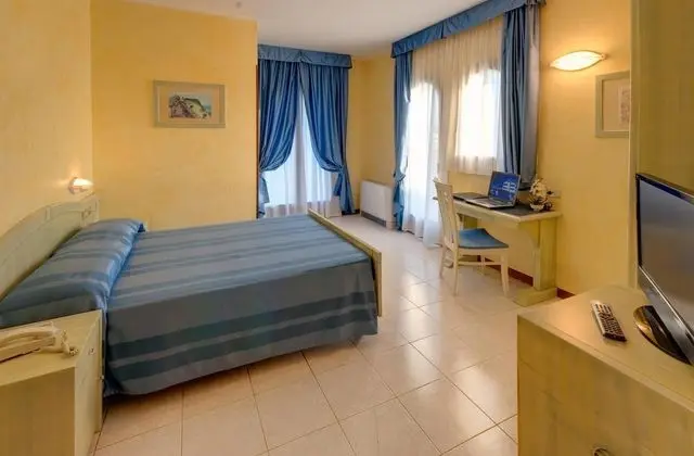 Çift ​​kişilik Business