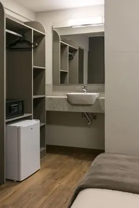 Standard Tek Büyük Yataklı Oda