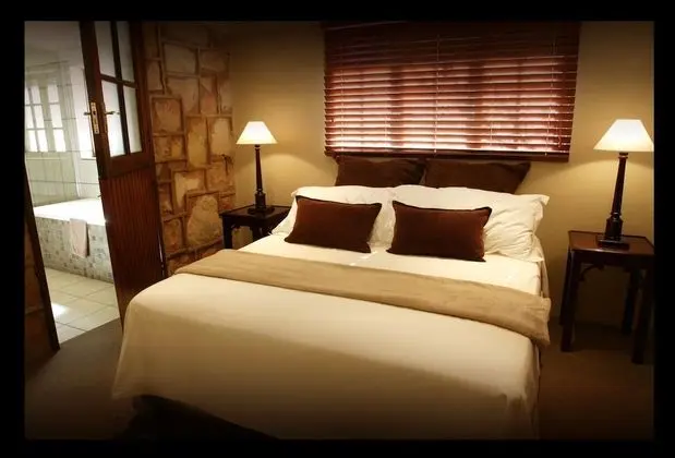 Luxury Lakeside Room