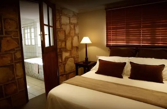 Luxury Lakeside Room