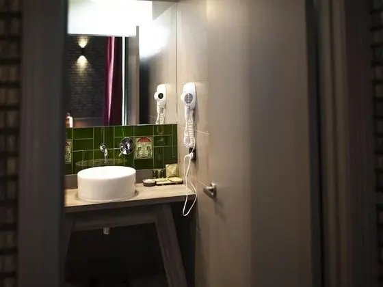 Stüdyo (Room)