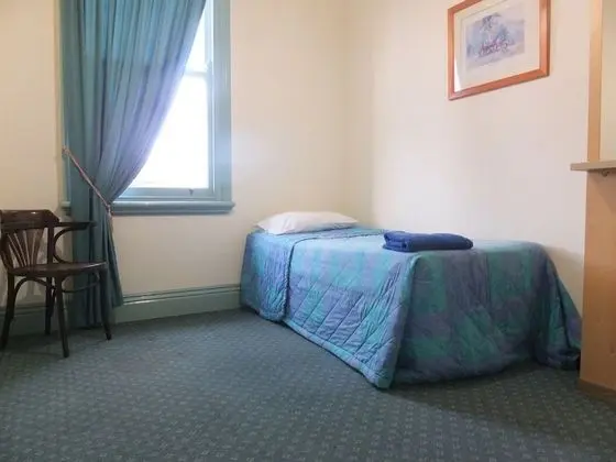 Traditional Tek Kişilik Oda, Ortak Banyo
