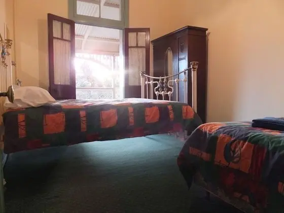 Traditional Üç Kişilik Oda, Ortak Banyo