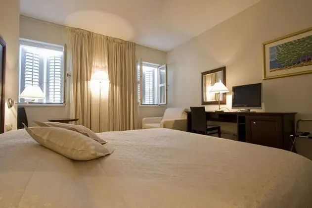 Comfort Tek Büyük Yataklı Oda, Banyolu/Duşlu
