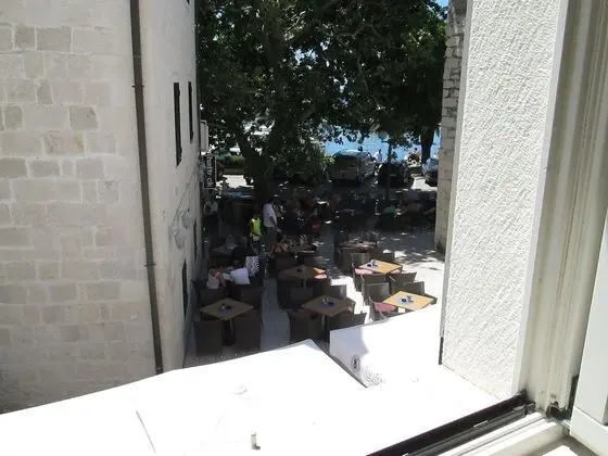 Economy Tek Büyük Yataklı Oda