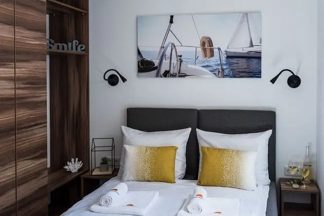 Premium Karavan, 2 Yatak Odası, Havuz Kullanımı, Plaj Kenarı