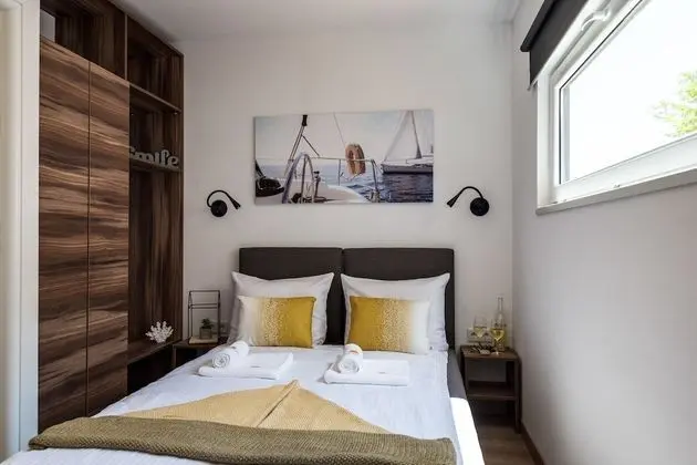 Premium Karavan, 2 Yatak Odası, Havuz Kullanımı, Plaj Kenarı