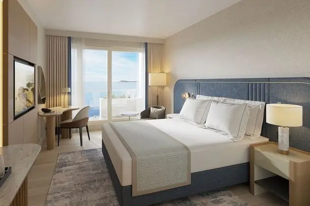 Deluxe Plus Room with sea view and balcony