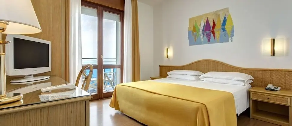Tek Büyük Yataklı Oda, Deniz Manzaralı