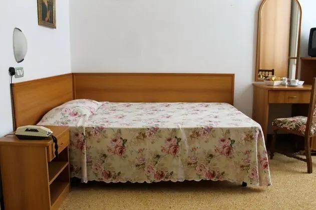 Tek Kişilik Oda