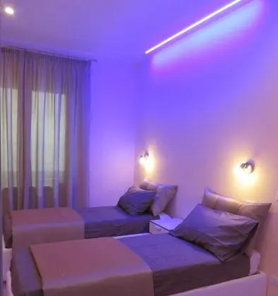 Tek Büyük Yataklı Oda, 1 Büyük (Queen) Boy Yatak