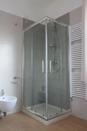 Tek Büyük Yataklı Oda, 1 Büyük (Queen) Boy Yatak