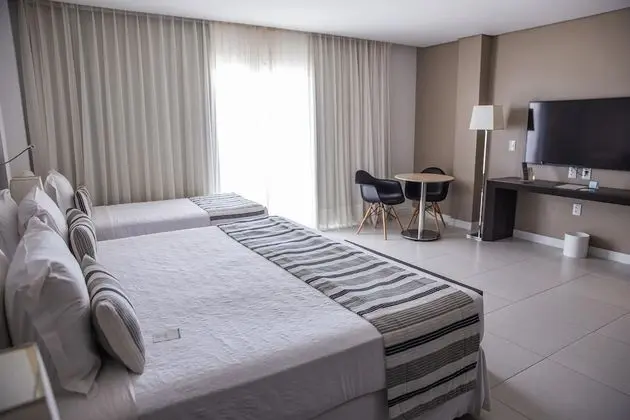 Deluxe Oda, Denize Bakan