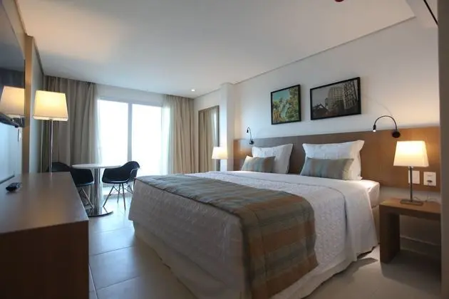Deluxe Oda, Denize Bakan