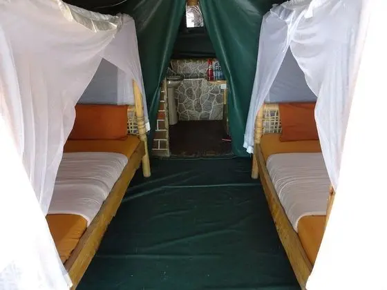 Basic Tek Büyük veya İki Ayrı Yataklı Oda, Nehir Manzaralı