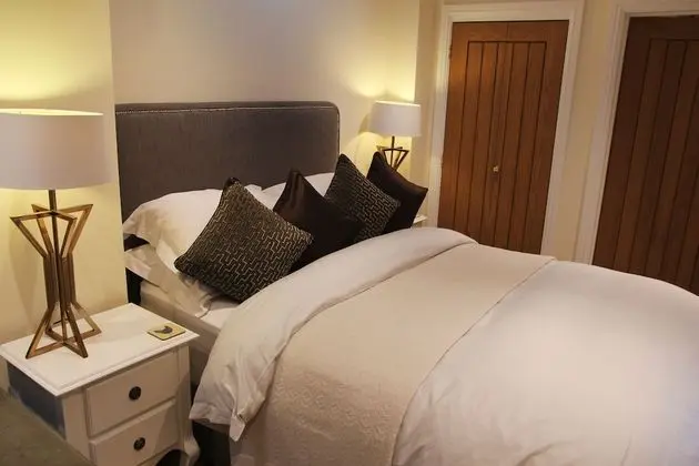 Deluxe Tek Büyük Yataklı Oda, Banyolu/Duşlu (The Gloucester)