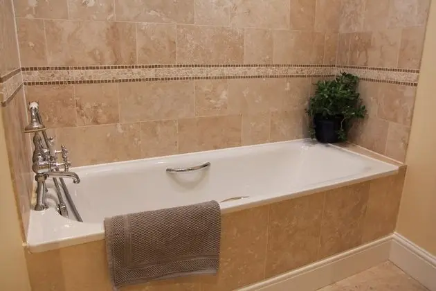 Deluxe Tek Büyük Yataklı Oda, Banyolu/Duşlu (The Gloucester)