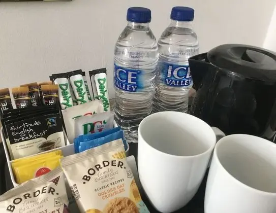 İki Ayrı Yataklı Oda, Banyolu/Duşlu
