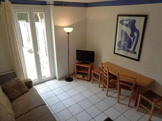 Classic Apart Daire, Banyolu/Duşlu, Bahçe Manzaralı