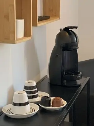 Design Tek Büyük Yataklı Oda, 1 Büyük (Queen) Boy Yatak, Teras, Bahçeli