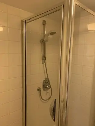 Oda, Banyolu/Duşlu