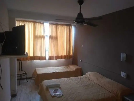 Basic Tek Büyük veya İki Ayrı Yataklı Oda