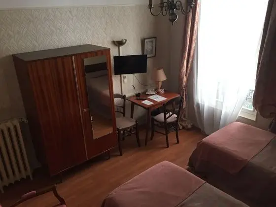 İki Ayrı Yataklı Oda, Avlu Manzaralı