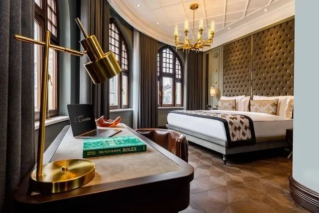Executive Suite