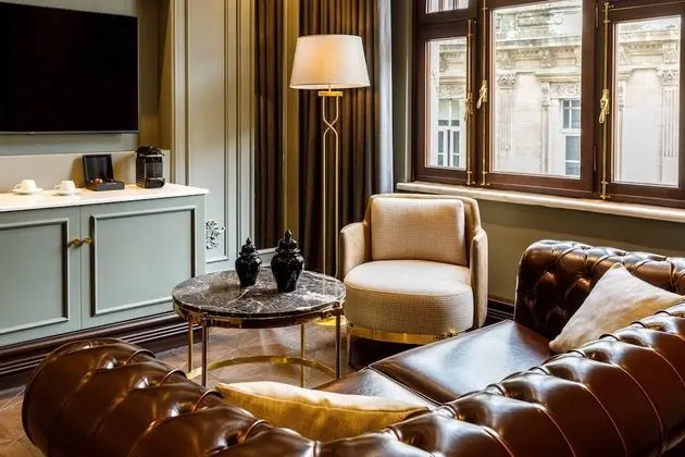 Executive Suite