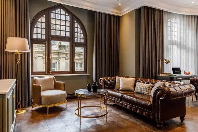 Executive Suite
