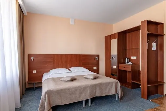 Comfort Tek Büyük Yataklı Oda
