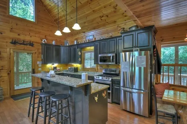 Kulübe (Crooked Creek- Creekview near Ocoee R)
