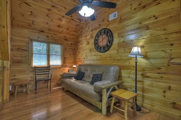 Kulübe (Crooked Creek- Creekview near Ocoee R)