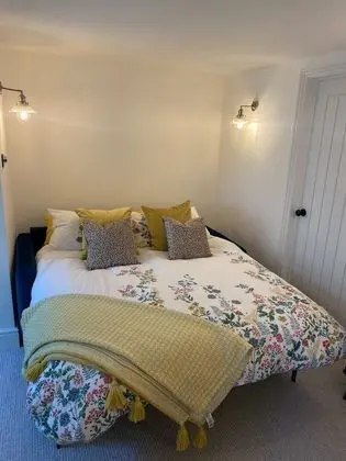 Luxury Apart Daire, Banyolu/Duşlu (The Garden Hideaway)