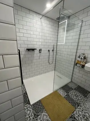 Luxury Apart Daire, Banyolu/Duşlu (The Garden Hideaway)