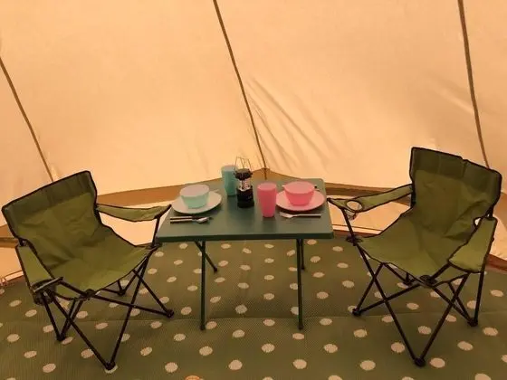 Kulübe, 1 Büyük (Queen) Boy Yatak