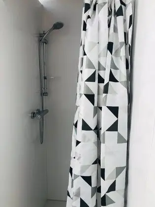 Kulübe, 1 Büyük (Queen) Boy Yatak